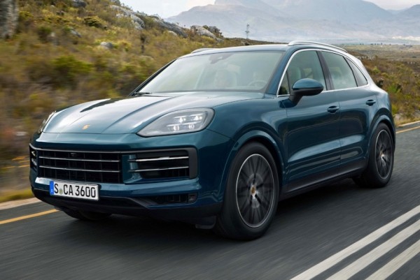 Обновленный Porsche Cayenne: другой салон и повышенная мощность