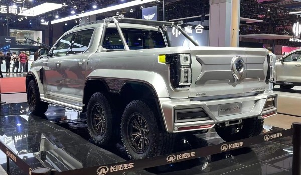 Great Wall в Шанхае: трехосный монстр и обновленный Poer Great Wall в Шанхае: трехосный монстр и обновленный Poer