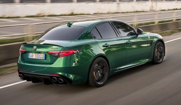 «Заряженные» модели Alfa Romeo обновлены к юбилею «Заряженные» модели Alfa Romeo обновлены к юбилею