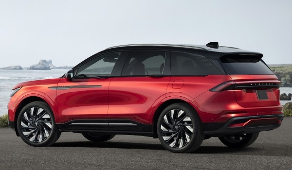 Новый кроссовер Lincoln Nautilus: из Китая для Америки Новый кроссовер Lincoln Nautilus: из Китая для Америки