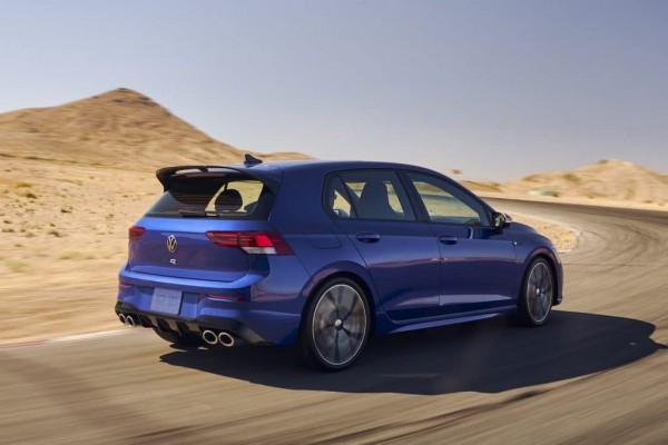 Компания Volkswagen откажется от легендарного хэтчбека Golf