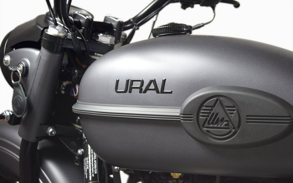 Нейросеть "Сбера" нарисовала мотоцикл Урал будущего: что получилось? Нейросеть "Сбера" нарисовала мотоцикл Урал будущего: что получилось?