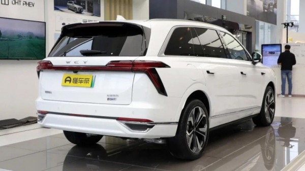 Новый китайский кроссовер Wey Lanshan дает фору BMW и Mercedes-Benz в России