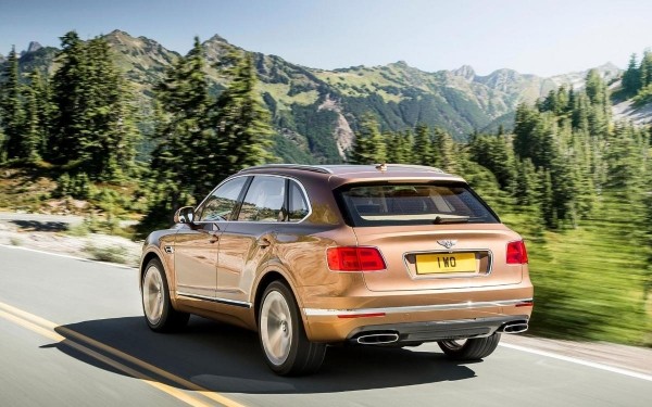 Продажи новых люксовых автомашин в РФ сократились в 2 раза в первом квартале 2023 года Продажи новых люксовых автомашин в РФ сократились в 2 раза в первом квартале 2023 года