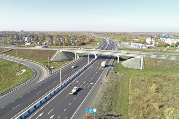 Сотрудники ГИБДД призывают редко использующих автомобиль водителей повторить ПДД Сотрудники ГИБДД призывают редко использующих автомобиль водителей повторить ПДД