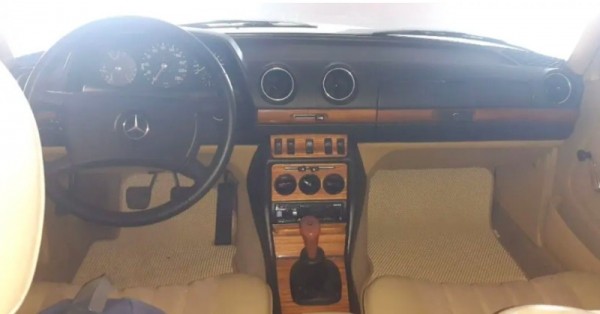 В Белоруссии продают 40-летний Mercedes-Benz W123 за 11 000 долларов