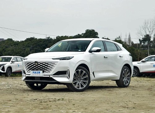 В России стартовал прием заказов на новый кроссовер Changan CS95 по цене в 4 млн рублей В России стартовал прием заказов на новый кроссовер Changan CS95 по цене в 4 млн рублей