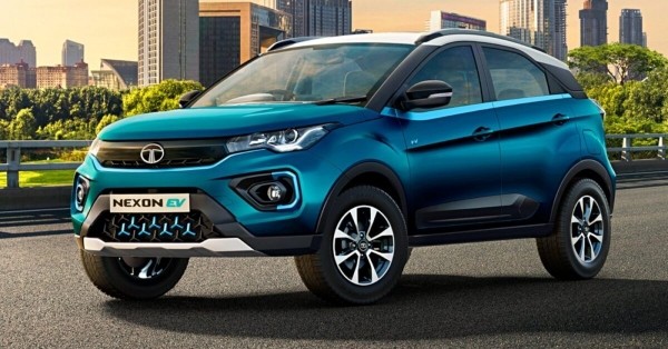 Вице-премьер Мантуров заявил о готовности обсуждать поставки индийских автомашин в Россию Вице-премьер Мантуров заявил о готовности обсуждать поставки индийских автомашин в Россию