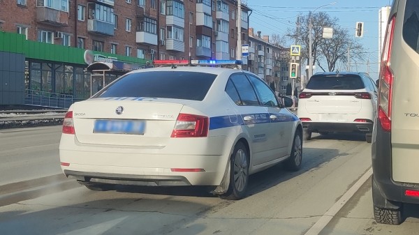 Водителям посоветовали не садиться за руль пьяным даже по просьбе полицейского Водителям посоветовали не садиться за руль пьяным даже по просьбе полицейского