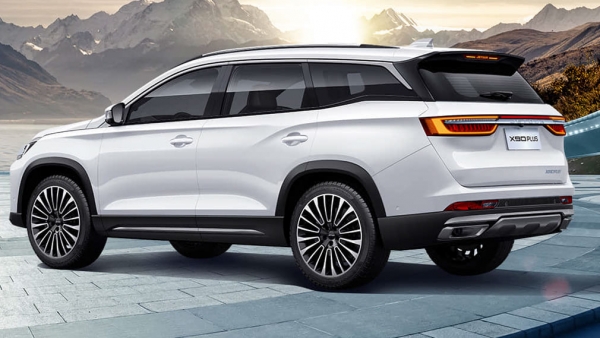 Раскрыты цены на новый кроссовер Jetour X90 Plus в РФ