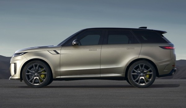 Представлен Range Rover Sport SV: новая топ-версия Представлен Range Rover Sport SV: новая топ-версия