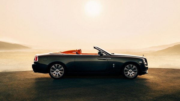 Компания Rolls-Royce прекратила производство кабриолета Dawn