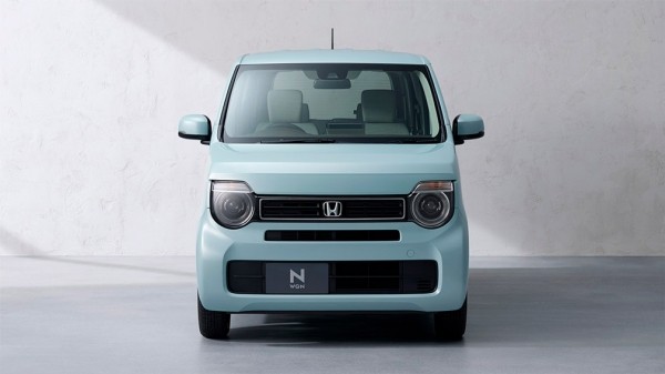 В Россию привезли новый кей-кар Honda N-WGN В Россию привезли новый кей-кар Honda N-WGN