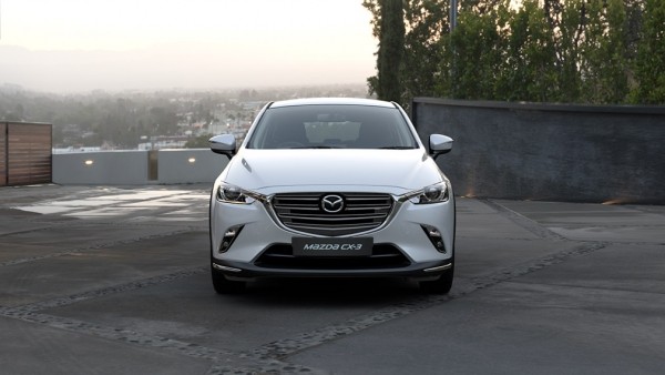 В России появились кроссоверы Mazda CX-3