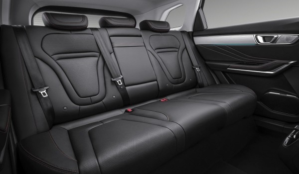 На российский рынок выходит кроссовер FAW Bestune T99: цены На российский рынок выходит кроссовер FAW Bestune T99: цены