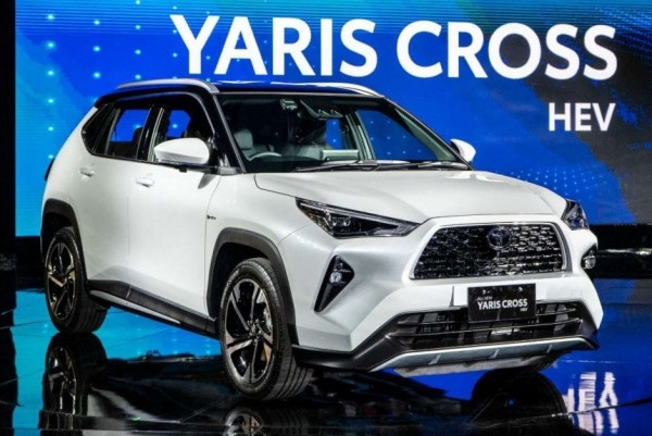Еще одна Toyota Yaris Cross: крупнее, но дешевле Еще одна Toyota Yaris Cross: крупнее, но дешевле