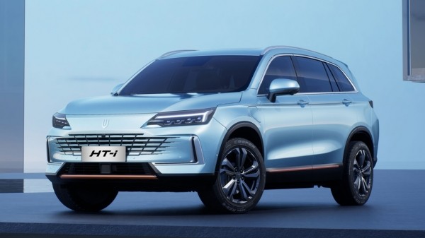 Названы комплектации нового кроссовера Skywell HT-i для России