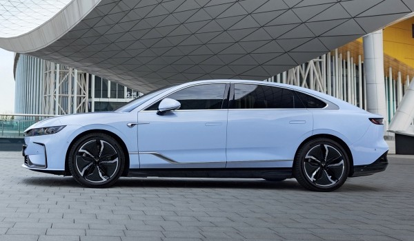 Седан Voyah Passion: цены в России