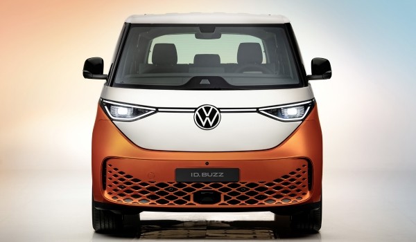 Дайджест дня: внедорожный Countryman, новый Alphard и другие события индустрии Дайджест дня: внедорожный Countryman, новый Alphard и другие события индустрии