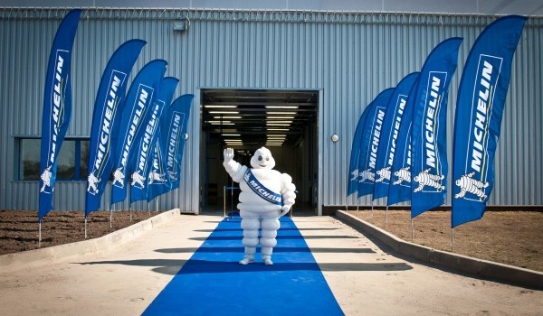 Дайджест дня: ностальгический Hilux, новый партнер Автотора и другие события индустрии Дайджест дня: ностальгический Hilux, новый партнер Автотора и другие события индустрии