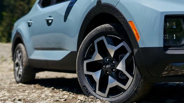 В России появились в продаже новые пикапы Hyundai Santa Cruz