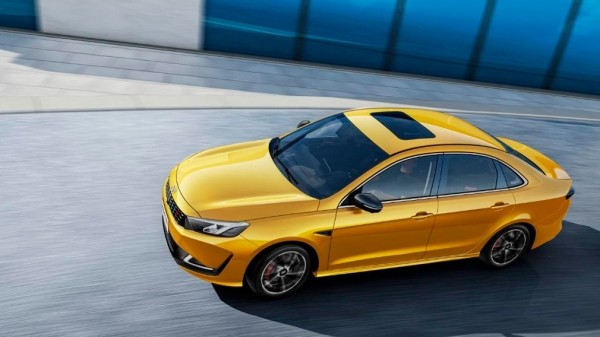 Названы плюсы и минусы нового китайского седана Kaiyi E5 российского производства