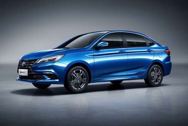 Дайджест дня: седаны Changan, Livan в России и другие события индустрии Дайджест дня: седаны Changan, Livan в России и другие события индустрии