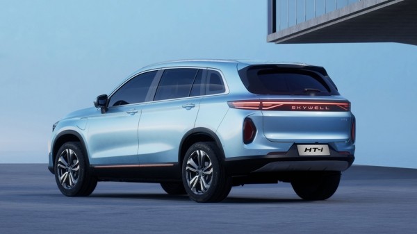Названы комплектации нового кроссовера Skywell HT-i для России