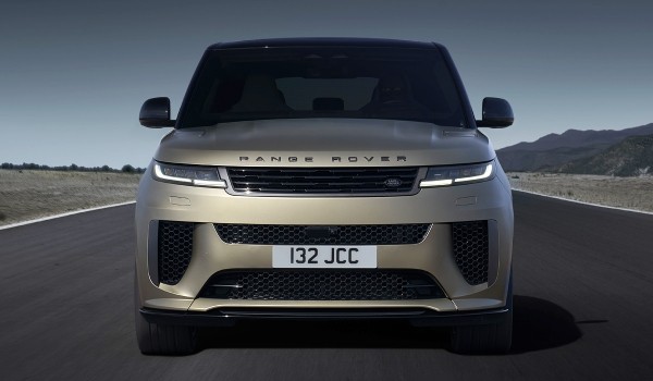Представлен Range Rover Sport SV: новая топ-версия Представлен Range Rover Sport SV: новая топ-версия