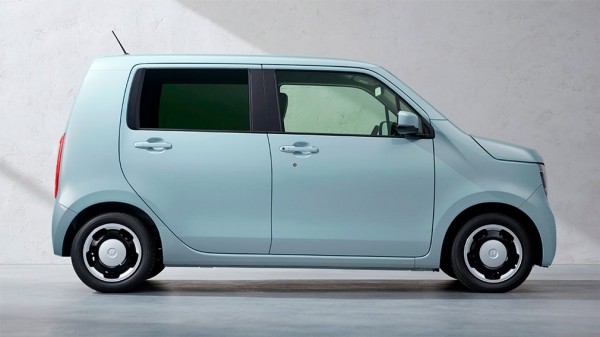 В Россию привезли новый кей-кар Honda N-WGN В Россию привезли новый кей-кар Honda N-WGN
