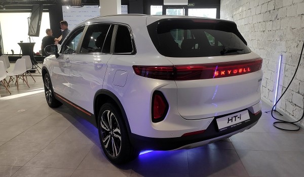Гибридный кроссовер Skywell HT-i: цены в России Гибридный кроссовер Skywell HT-i: цены в России
