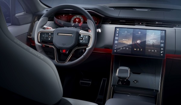 Представлен Range Rover Sport SV: новая топ-версия Представлен Range Rover Sport SV: новая топ-версия
