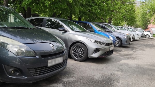 Как водителю справиться с летней жарой: советы эксперта