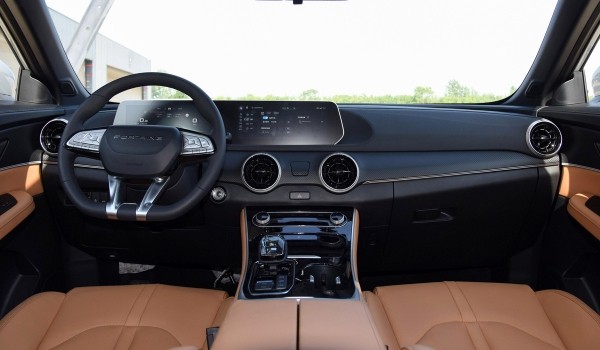 У кроссовера Forthing T5 Evo появилась злая версия Hurricane У кроссовера Forthing T5 Evo появилась злая версия Hurricane