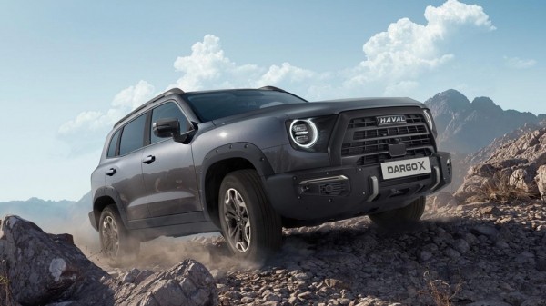 Стали известны самые популярные цвета китайских авто в РФ