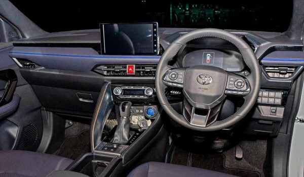 Еще одна Toyota Yaris Cross: крупнее, но дешевле Еще одна Toyota Yaris Cross: крупнее, но дешевле