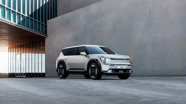 Новый электрокроссовер Kia EV9 получит много услуг по подписке