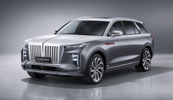 Дайджест дня: тройная премьера Кадиллака, Mercedes в России и другие события индустрии