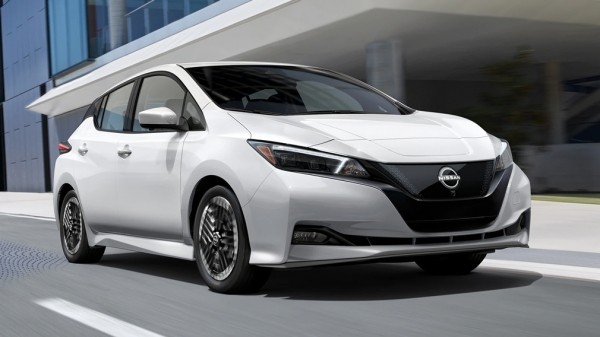 Более 94 тыс. электрокаров Nissan Leaf попали под отзыв из-за ошибки в руководстве по эксплуатации