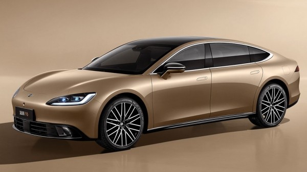 Дилеры России готовятся к продажам электрокаров китайского бренда Yuanhang автоконцерна Dayun