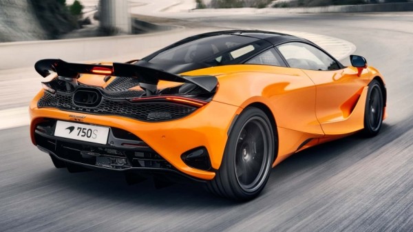 Компания McLaren объявила о разработке нового гибридного мотора V8
