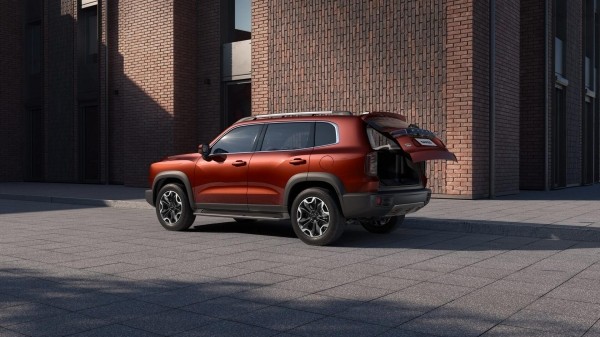 Кроссоверы Haval F7, F7x и Dargo подорожали в России на 50 тыс. рублей в мае 2023 года