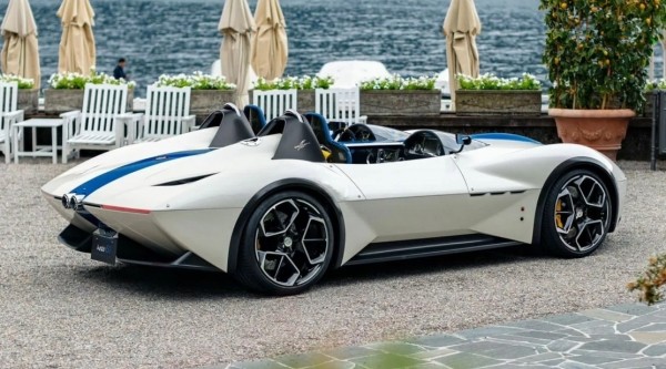 На Villa D’Este показали лимитированный Kode61 Birdcage культового дизайнера Кена Окуямы