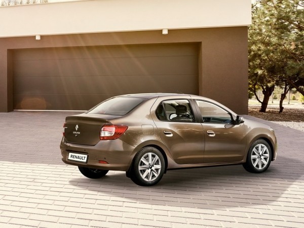 Новый седан Renault Logan в России за год подорожал на 100-600 тысяч рублей Новый седан Renault Logan в России за год подорожал на 100-600 тысяч рублей