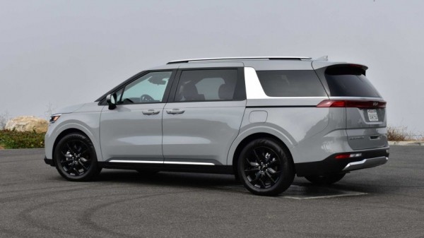 Опубликованы цены на обновленный минивэн Kia Carnival 2024 модельного года 