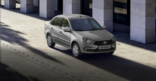«РГ»: Новые автомашины LADA Granta пользуются ажиотажным спросом россиян весной 2023 года