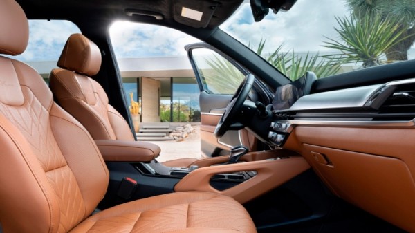 В дилеры России приступили к продажам вседорожника KIA Telluride стоимостью 6,3 млн рублей