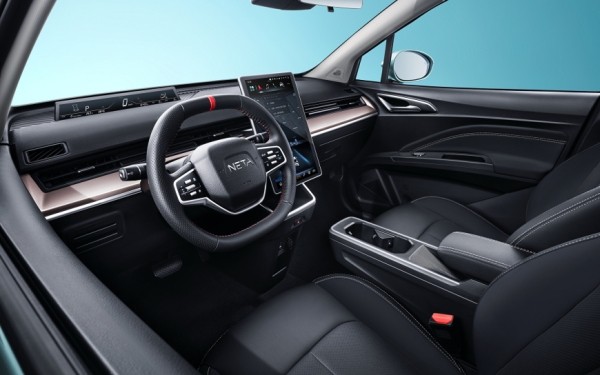 В России стартовали продажи электрифицированных кроссоверов Neta V стоимостью 2,1 млн рублей В России стартовали продажи электрифицированных кроссоверов Neta V стоимостью 2,1 млн рублей