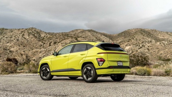 В Сети показали электрический кроссовер Hyundai Kona 2024 модельного года
