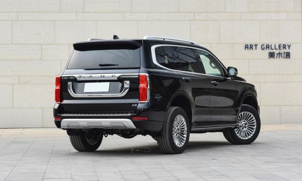 Владельцы Tank 500 сообщили недостатки большого внедорожника за 5,2 млн рублей Владельцы Tank 500 сообщили недостатки большого внедорожника за 5,2 млн рублей